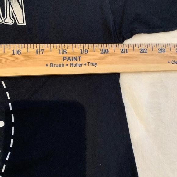 Fruit of the Loom Never Underestimate A Woman Who Was Born In August BlackT Sz L - Picture 4 of 6